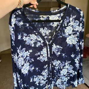 Floral cropped shirt with tie in front!